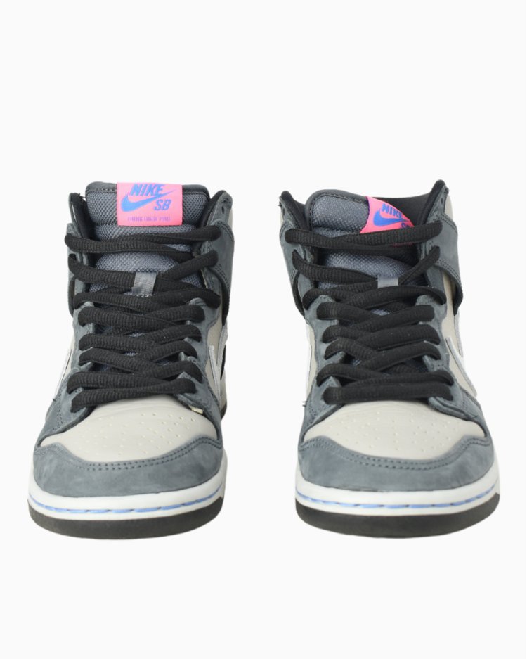 Tênis Nike Original SB Dunk High Pro Cinza Médio Feminino